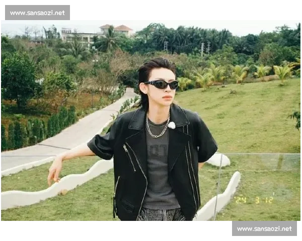 王琳凯胸肌引热议！皮衣造型藏不住健硕身材